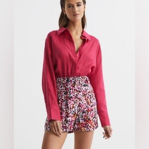 *Price is Firm* NWT Reiss Laura Printed Dress Shorts - Size 2